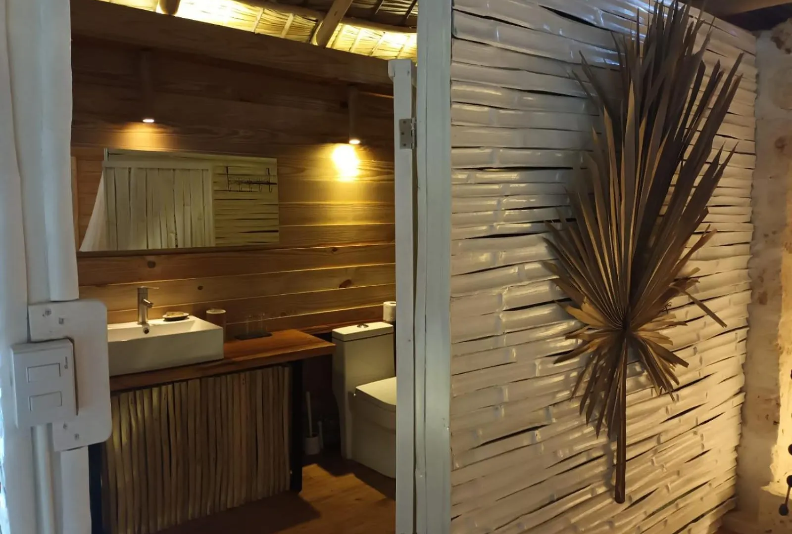 Samo Eco Lodge contacts